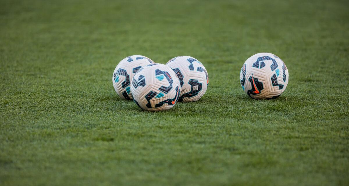 Ballon football amateur