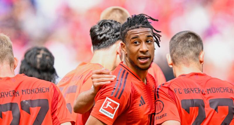  - Étranger : le superbe coup-franc de Michaël Olise avec le Bayern Munich